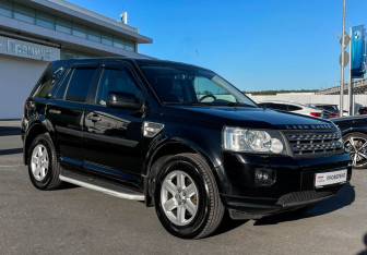 Подержанный автомобиль Land Rover Freelander 2012 года (3 фото)