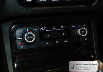 Подержанный автомобиль Volkswagen Touareg 2016 года (16 фото)