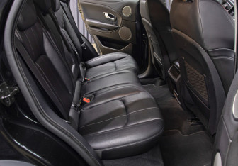 Подержанный автомобиль Land Rover Range Rover Evoque 2018 года (12 фото)