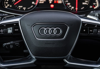 Подержанный автомобиль Audi A6 Sedan 2019 года (11 фото)