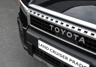 Новый Toyota Land Cruiser Prado 2025 (4 фото)