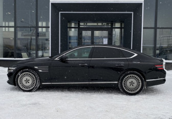 Подержанный автомобиль Genesis G80 2021 года (4 фото)