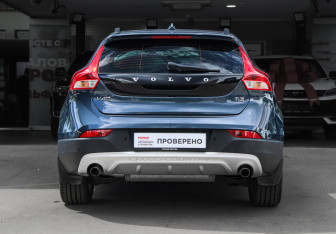 Подержанный автомобиль Volvo V40 Cross Country 2019 года (5 фото)