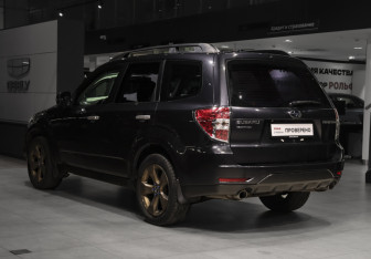 Подержанный автомобиль Subaru Forester Suv 2012 года (6 фото)