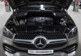 Подержанный автомобиль Mercedes-Benz GLE 2021 года (9 фото)