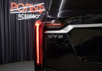 Подержанный автомобиль Cadillac XT6 2020 года (31 фото)