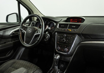 Подержанный автомобиль Opel Mokka 2013 года (9 фото)