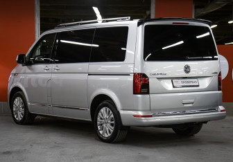 Подержанный автомобиль Volkswagen Caravelle 2021 года (7 фото)