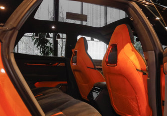 Подержанный автомобиль Zeekr 001 2023 года (8 фото)