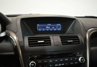 Подержанный автомобиль FAW Besturn X80 2018 года (11 фото)