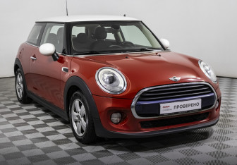 Подержанный автомобиль MINI Hatch 2016 года (3 фото)