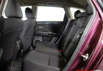 Подержанный автомобиль Mazda 3 Hatchback 2007 года (10 фото)