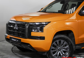 Подержанный автомобиль Mitsubishi L200 2024 года (18 фото)