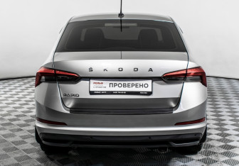 Подержанный автомобиль Skoda Rapid Liftback 2020 года (6 фото)