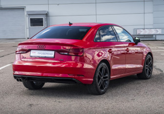 Подержанный автомобиль Audi A3 Sedan 2019 года (5 фото)