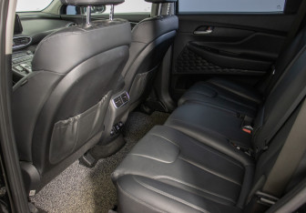 Подержанный автомобиль Hyundai Santa Fe 2021 года (11 фото)