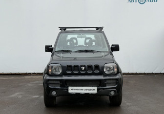 Подержанный автомобиль Suzuki Jimny 2011 года (2 фото)