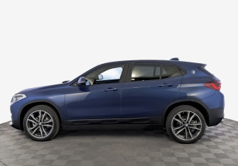 Подержанный автомобиль BMW X2 2021 года (8 фото)