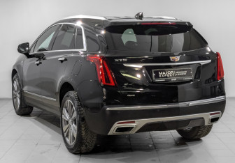 Подержанный автомобиль Cadillac XT5 2022 года (7 фото)