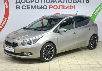 Подержанный автомобиль Kia Ceed Hatchback 2014 года (1 фото)