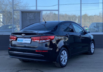 Подержанный автомобиль Kia Rio Sedan 2016 года (5 фото)