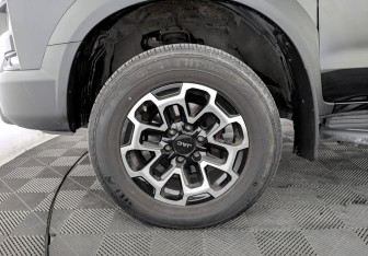 Подержанный автомобиль JAC T9 2024 года (18 фото)