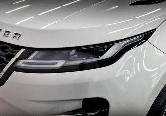 Подержанный автомобиль Land Rover Range Rover Evoque 2021 года (18 фото)