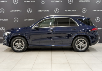 Подержанный автомобиль Mercedes-Benz GLE 2021 года (8 фото)