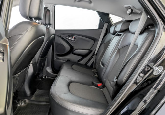 Подержанный автомобиль Hyundai ix35 2014 года (12 фото)