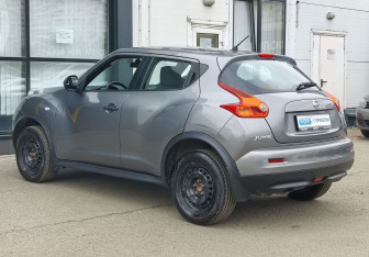 Подержанный автомобиль Nissan Juke 2013 года (7 фото)