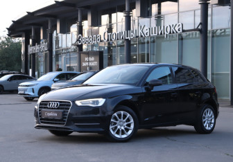 Подержанный автомобиль Audi A3 Hatchback 2015 года (19 фото)