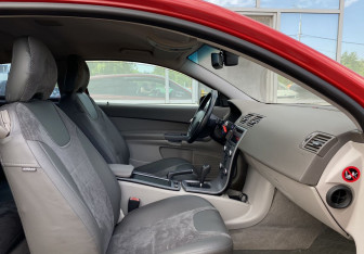 Подержанный автомобиль Volvo C30 2008 года (20 фото)