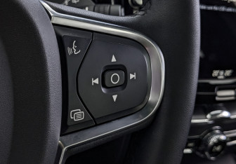 Подержанный автомобиль Volvo XC60 2023 года (29 фото)