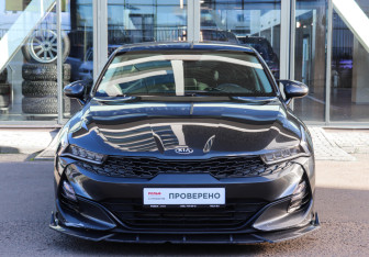 Подержанный автомобиль Kia K5 2020 года (2 фото)