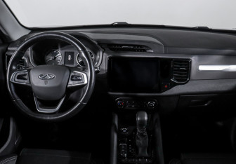 Подержанный автомобиль Chery Tiggo 4 2022 года (12 фото)