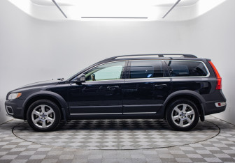 Подержанный автомобиль Volvo XC70 2010 года (2 фото)