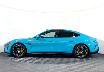 Подержанный автомобиль Xiaomi SU7 2024 года (8 фото)