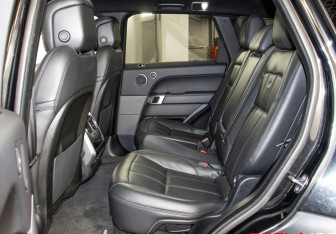 Подержанный автомобиль Land Rover Range Rover Sport 2018 года (10 фото)