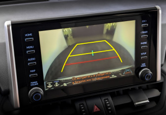 Подержанный автомобиль Toyota RAV4 2021 года (27 фото)