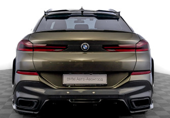 Подержанный автомобиль BMW X6 2020 года (6 фото)