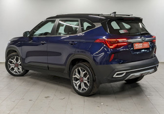 Подержанный автомобиль Kia Seltos 2021 года (7 фото)