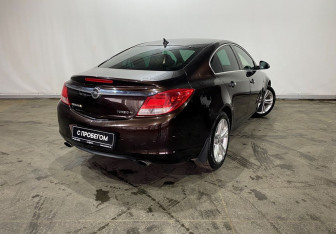 Подержанный автомобиль Opel Insignia Liftback 2013 года (5 фото)