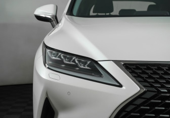 Подержанный автомобиль Lexus RX 2020 года (28 фото)