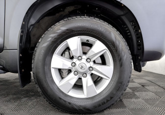 Подержанный автомобиль Toyota Land Cruiser Prado 2021 года (18 фото)