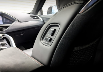 Подержанный автомобиль Geely Tugella 2023 года (26 фото)