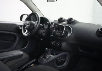 Подержанный автомобиль Smart Fortwo Hatchback 2018 года (12 фото)