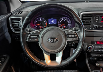 Подержанный автомобиль Kia Sportage 2019 года (22 фото)