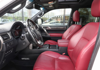 Подержанный автомобиль Lexus GX 2019 года (18 фото)