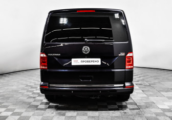 Подержанный автомобиль Volkswagen Multivan 2016 года (6 фото)