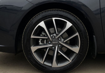 Подержанный автомобиль Omoda S5 GT 2024 года (9 фото)